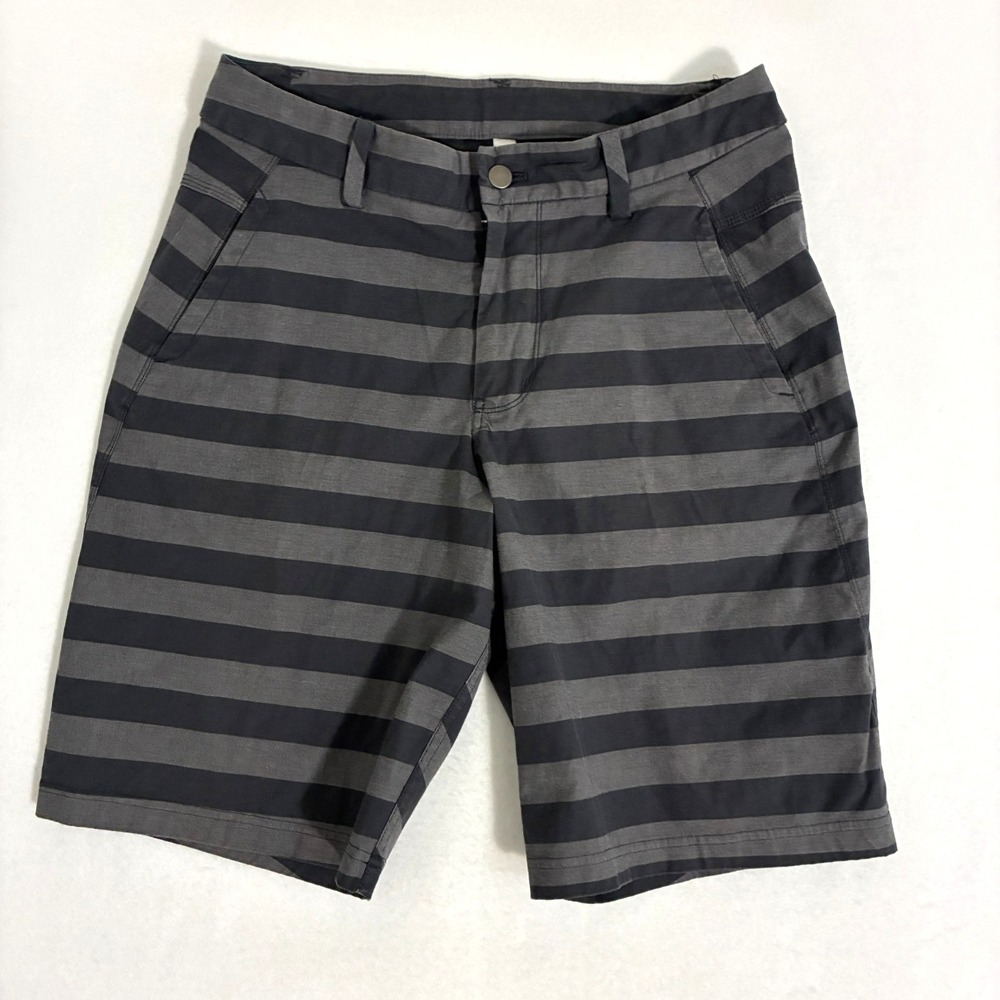 Lululemon Chino Shorts Men's Size 32 Striped 10" Inseam Golf Performance Preppy